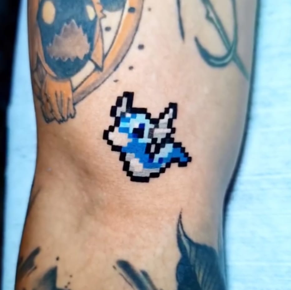 Tattoo pixel art 8 bits